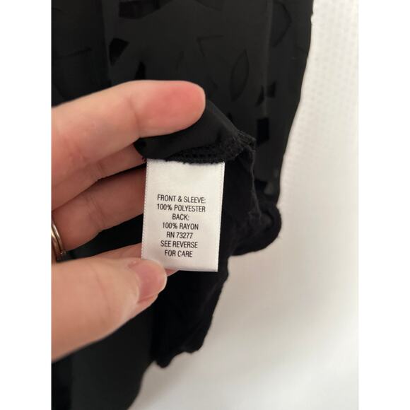 Apt. 9 Women’s Plus Black Eyelet Overlay Blouse – Short Sleeve Scoop Neck Top 3X - Picture 5 of 9